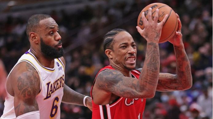 因爱生恨!赛季最高得分两度献给湖人!这就是湖人不要的德罗赞休闲区蓝鸢梦想 - Www.slyday.coM 因爱生恨!赛季最高得分两度献给湖人!这就是湖人不要的德罗赞休闲区蓝鸢梦想 - Www.slyday.coM