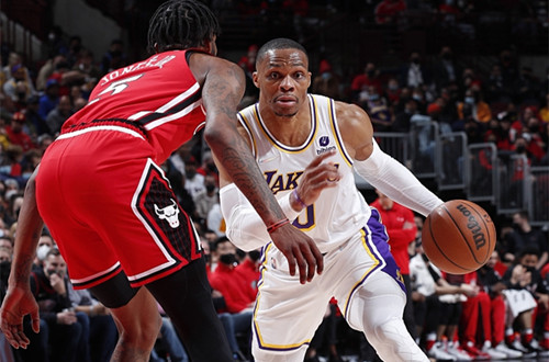 84+30+16!詹姆斯威少率领双枪火力全开,却因2点被公牛逆转休闲区蓝鸢梦想 - Www.slyday.coM 84+30+16!詹姆斯威少率领双枪火力全开,却因2点被公牛逆转休闲区蓝鸢梦想 - Www.slyday.coM