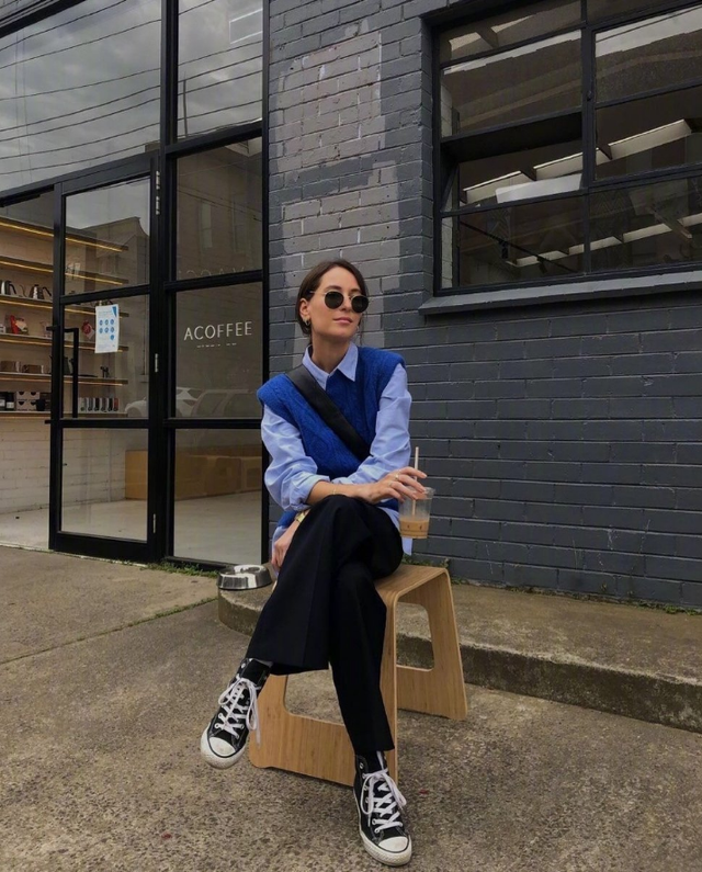 墨尔本博主jessica alizzi小个子女生穿搭时髦随性的时尚feel|墨尔本