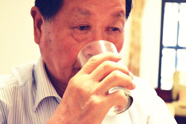 早起一根烟，会增加心梗风险？保护心血管，早上记住“两不要”休闲区蓝鸢梦想 - Www.slyday.coM