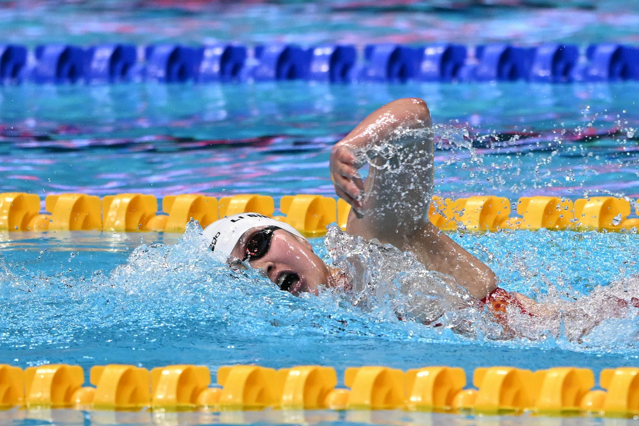 李冰洁夺得女子400米自由泳金牌|李冰洁|游泳|短池_新浪新闻