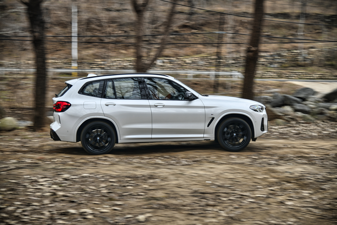 试驾新款宝马x3坚守纯粹加不加长whocare