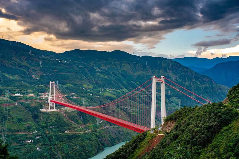 图为:金安金沙江大桥 央广网发 通讯员供图