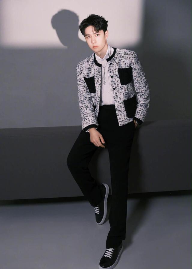 王一博穿衣打扮太嗲了!