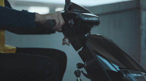 vivo的这支视频，让我们看到了顶级品牌独有的人文感休闲区蓝鸢梦想 - Www.slyday.coM