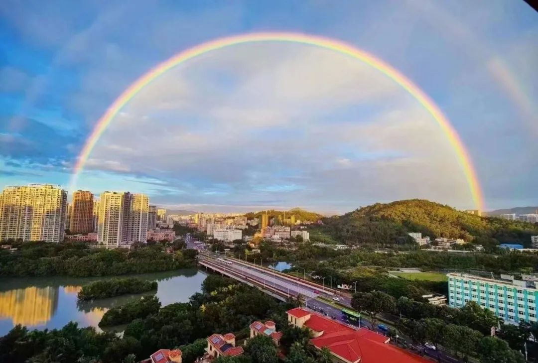 三亚彩虹场所图片