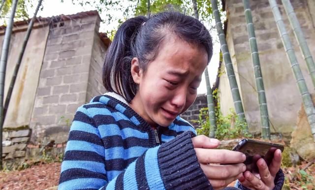 出生4个月被遗弃，26年后亲父找上门让女儿捐骨髓救弟弟被拒绝休闲区蓝鸢梦想 - Www.slyday.coM