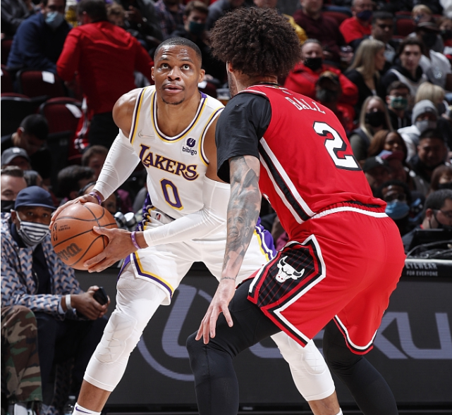 湖人后悔吗?一交易对象末节19分,二弃将单防詹姆斯威少休闲区蓝鸢梦想 - Www.slyday.coM 湖人后悔吗?一交易对象末节19分,二弃将单防詹姆斯威少休闲区蓝鸢梦想 - Www.slyday.coM