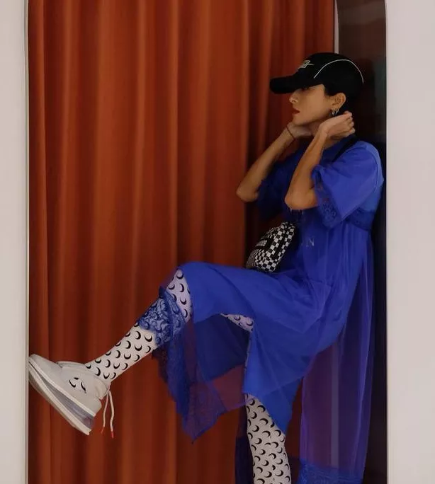 为什么香港明星的穿搭越来越土了?休闲区蓝鸢梦想 - Www.slyday.coM 为什么香港明星的穿搭越来越土了?休闲区蓝鸢梦想 - Www.slyday.coM