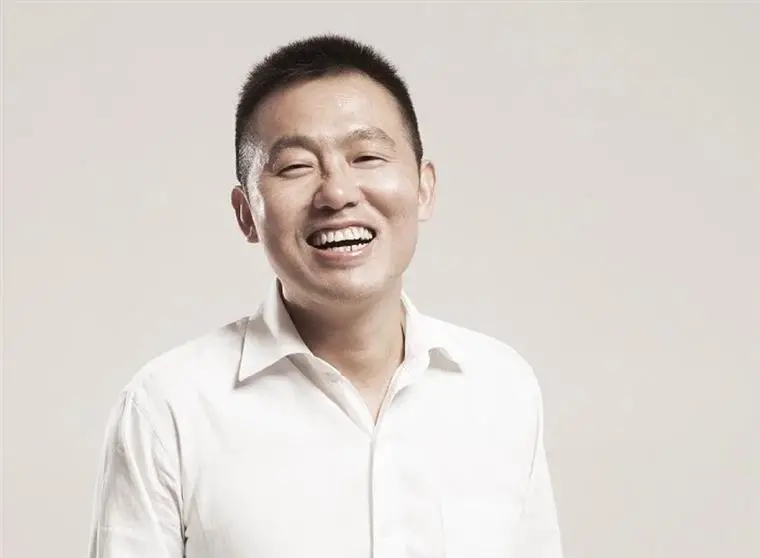 都是50岁后跨界造电动车，对比李一男，为什么大家更看好雷军？