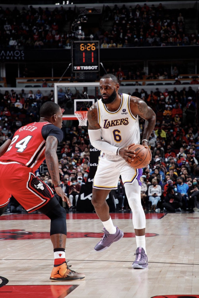 湖人赛后采访谜?詹姆斯拒绝采访,威少、安东尼、阿里扎各抒胸臆休闲区蓝鸢梦想 - Www.slyday.coM 湖人赛后采访谜?詹姆斯拒绝采访,威少、安东尼、阿里扎各抒胸臆休闲区蓝鸢梦想 - Www.slyday.coM