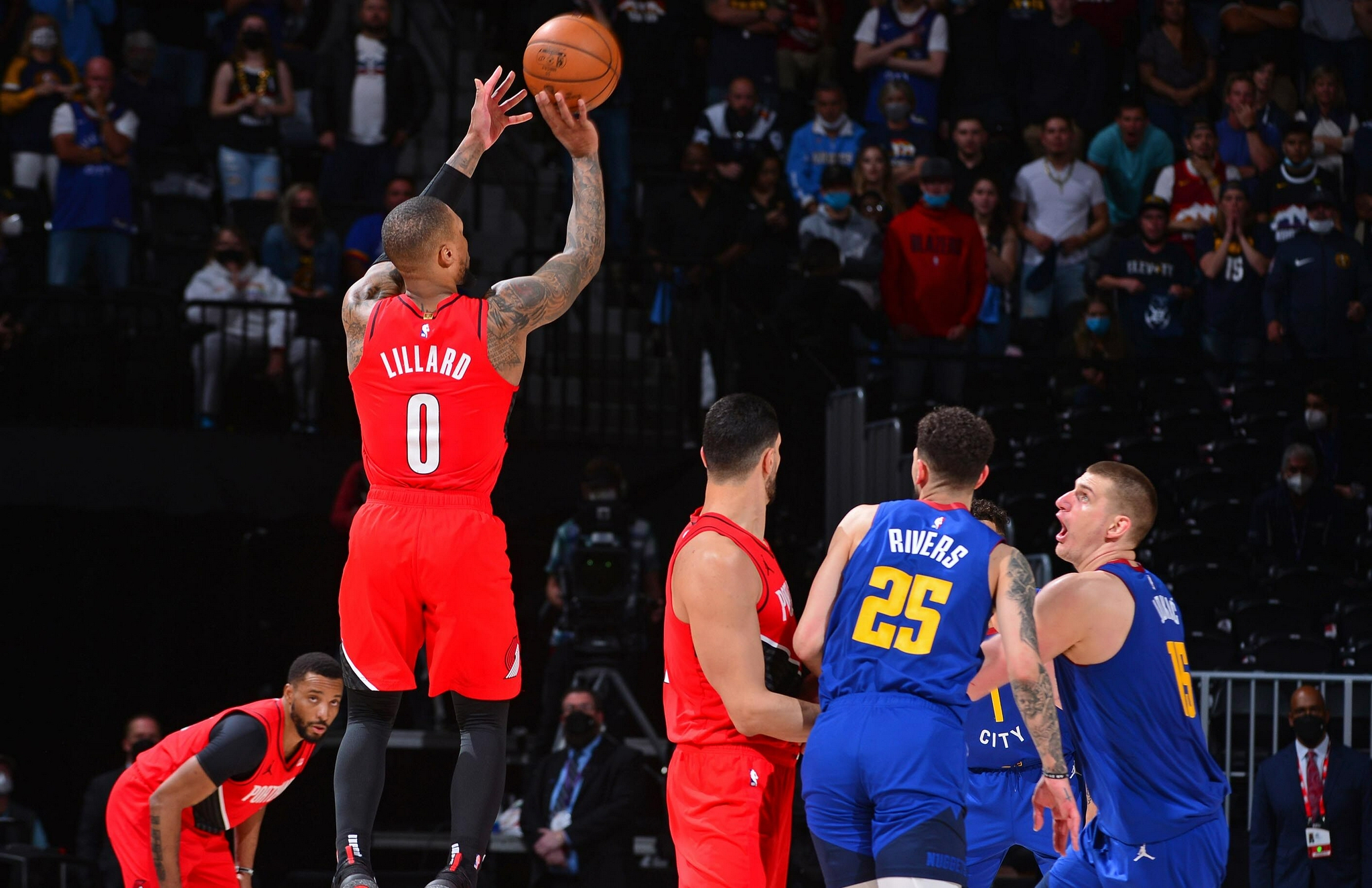 利拉德生涯十大比赛单场50分绝杀雷霆