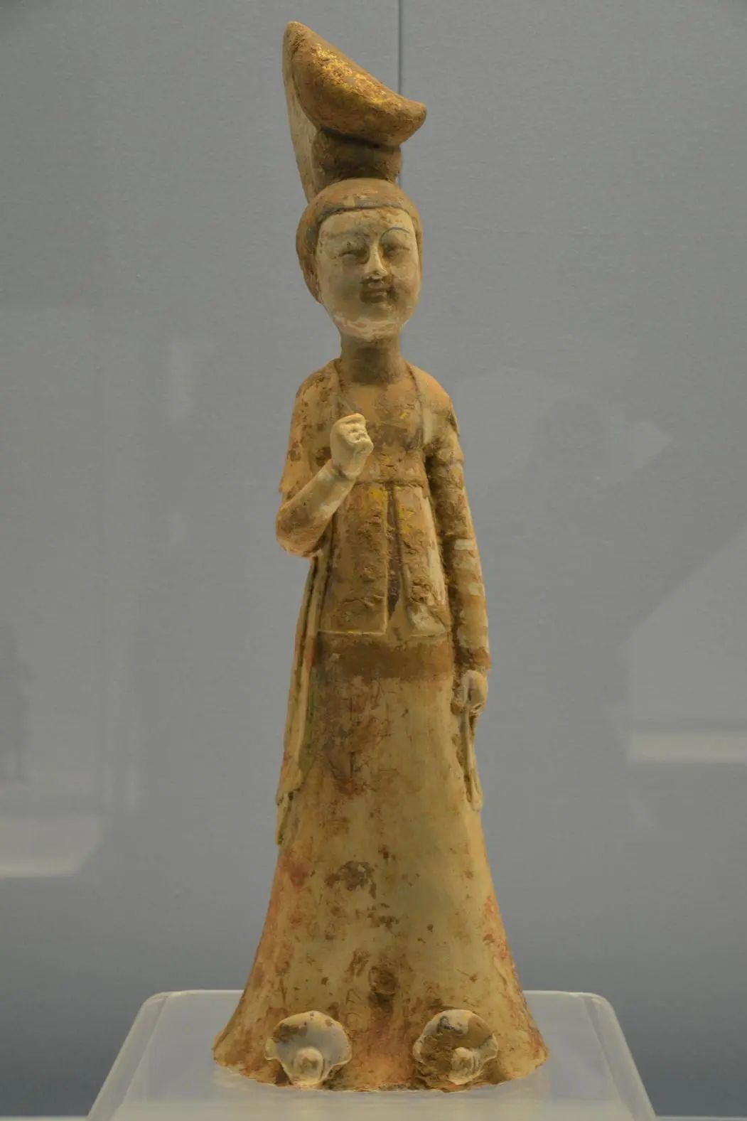 瓜州博物馆藏· 唐代三彩女俑