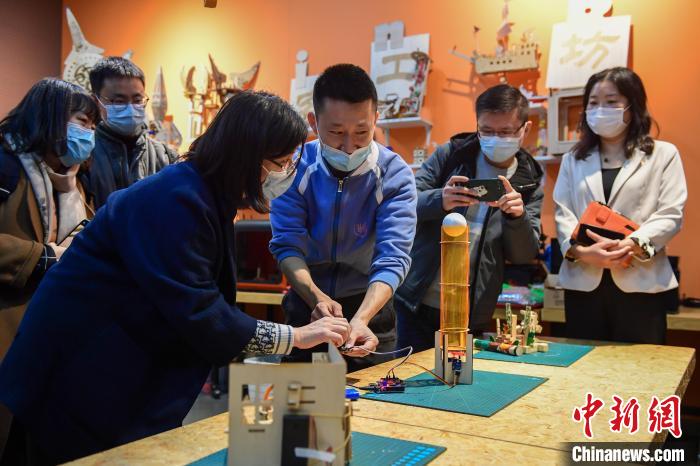 中国宋庆龄基金会：立足新时代 共创美好未来休闲区蓝鸢梦想 - Www.slyday.coM