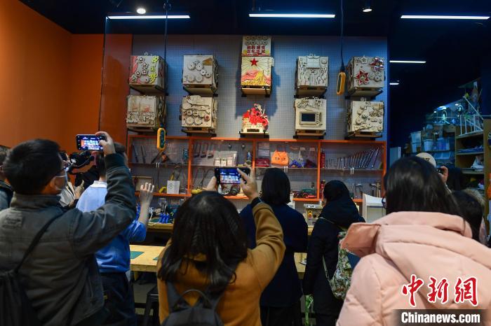 中国宋庆龄基金会：立足新时代 共创美好未来休闲区蓝鸢梦想 - Www.slyday.coM