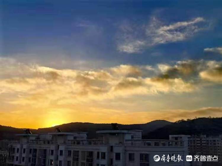 早上的日出彩霞,祥云朵朵|李春英|彩霞|祥云_新浪新闻