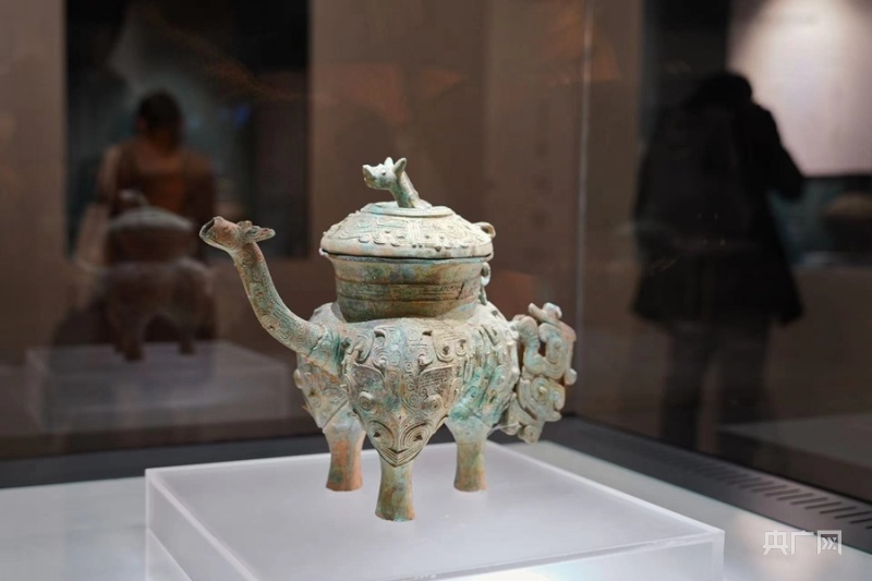 图集多件馆藏文物首次展出254件藏品亮相广东省博物馆酒文化展