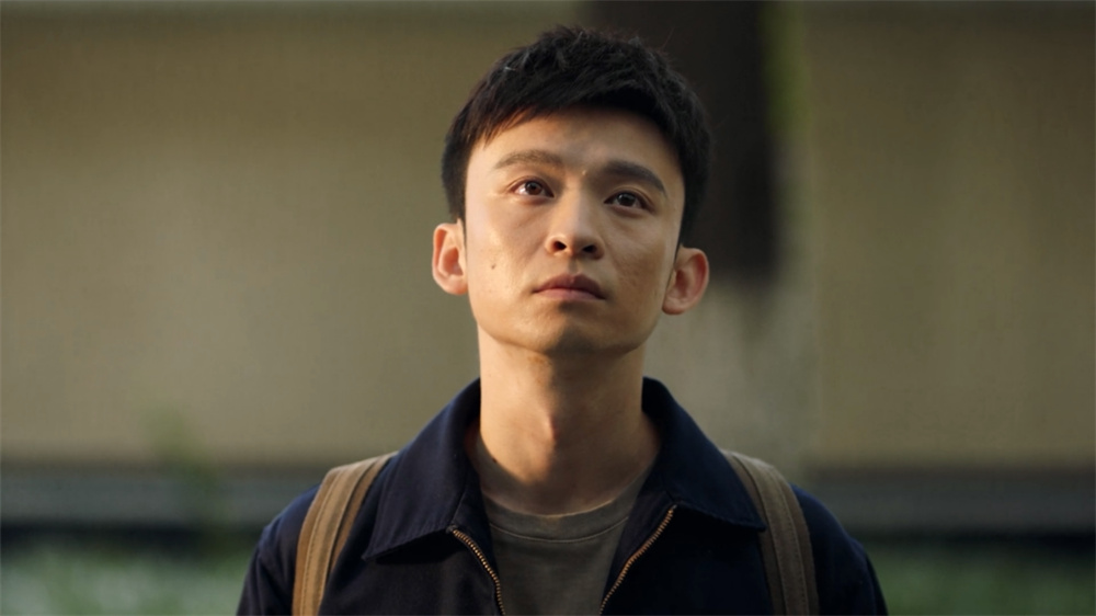 17年后的夏木(董子健 饰)