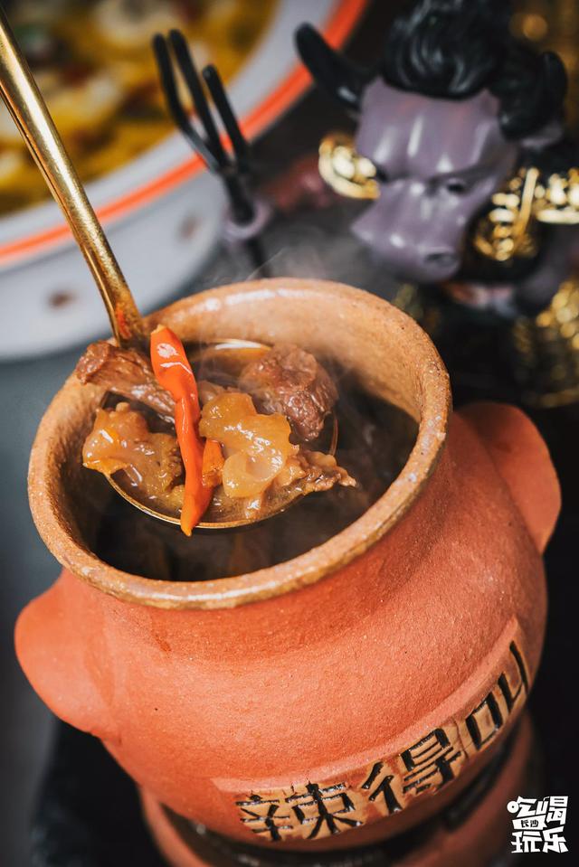 二十年辣味湘菜「辣得叫」降临长沙，邀你吃遍全场休闲区蓝鸢梦想 - Www.slyday.coM