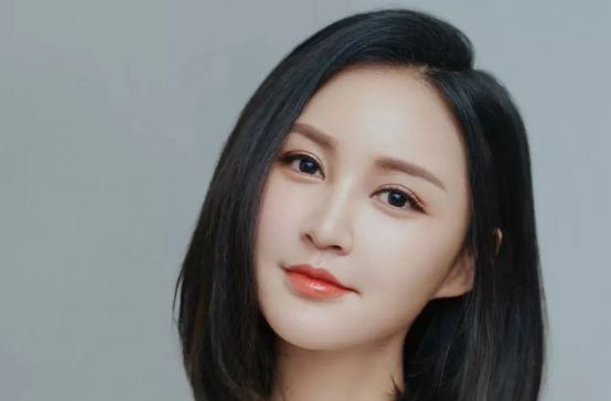 她是实力派演员,3年结过两次婚,如今被宠成公主,她是谁?休闲区蓝鸢梦想 - Www.slyday.coM