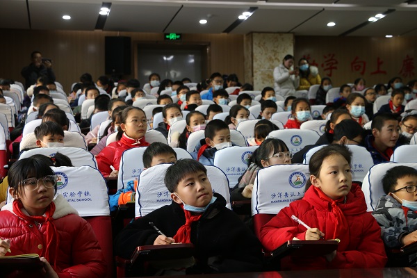 湖北沙洋:检校携手开展“护苗联盟活动”休闲区蓝鸢梦想 - Www.slyday.coM 湖北沙洋:检校携手开展“护苗联盟活动”休闲区蓝鸢梦想 - Www.slyday.coM