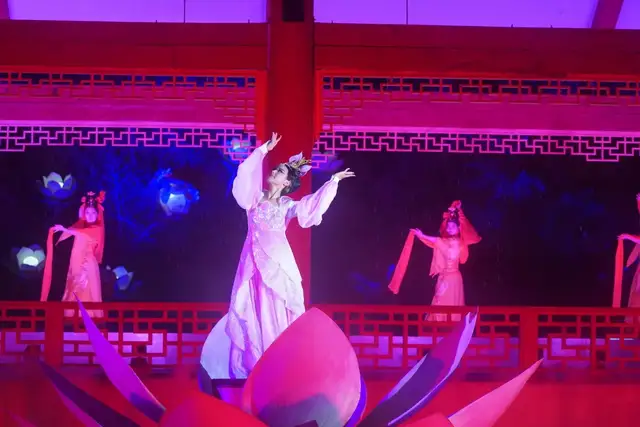 如果说真有神仙住的地方,那就是这样的吧!休闲区蓝鸢梦想 - Www.slyday.coM 如果说真有神仙住的地方,那就是这样的吧!休闲区蓝鸢梦想 - Www.slyday.coM