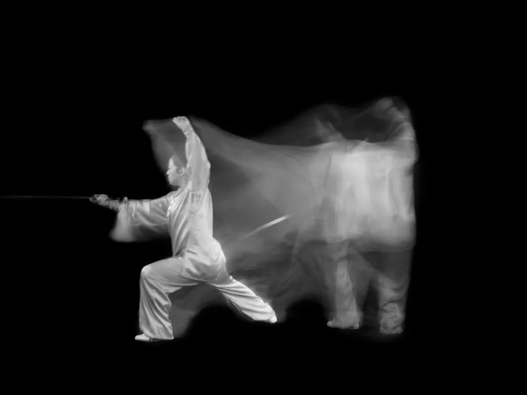 剑术到底什么样既然玄铁剑无锋那为什么不做成棒子呢