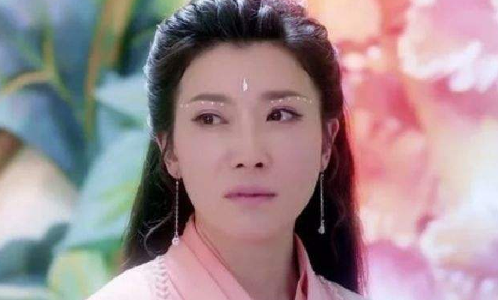 香蜜沉沉烬如霜花神榟芬有何魅力为何太微和洛霖都喜欢她