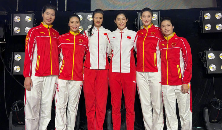 张常宁术后首次公开亮相,穿中国女排外套,一细节让郎平担忧休闲区蓝鸢梦想 - Www.slyday.coM 张常宁术后首次公开亮相,穿中国女排外套,一细节让郎平担忧休闲区蓝鸢梦想 - Www.slyday.coM