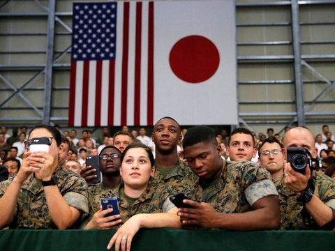 12月22日，美军在日本贩毒，俄罗斯给德国“断气”，普京警告美国休闲区蓝鸢梦想 - Www.slyday.coM