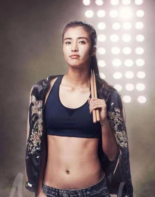 水庆霞大动作美女超模赵丽娜重返国家队贾秀全心腹彭诗梦被弃