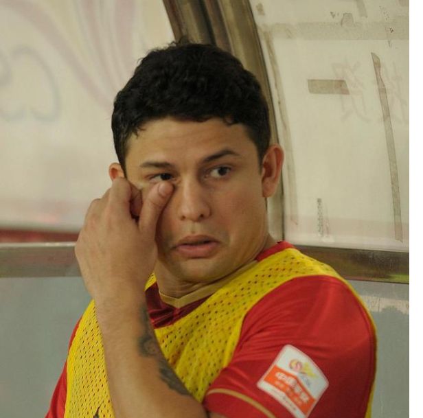 弦无虚发!5名归化球员宣布解约,广州队“讲信仰”对抗金元上港休闲区蓝鸢梦想 - Www.slyday.coM