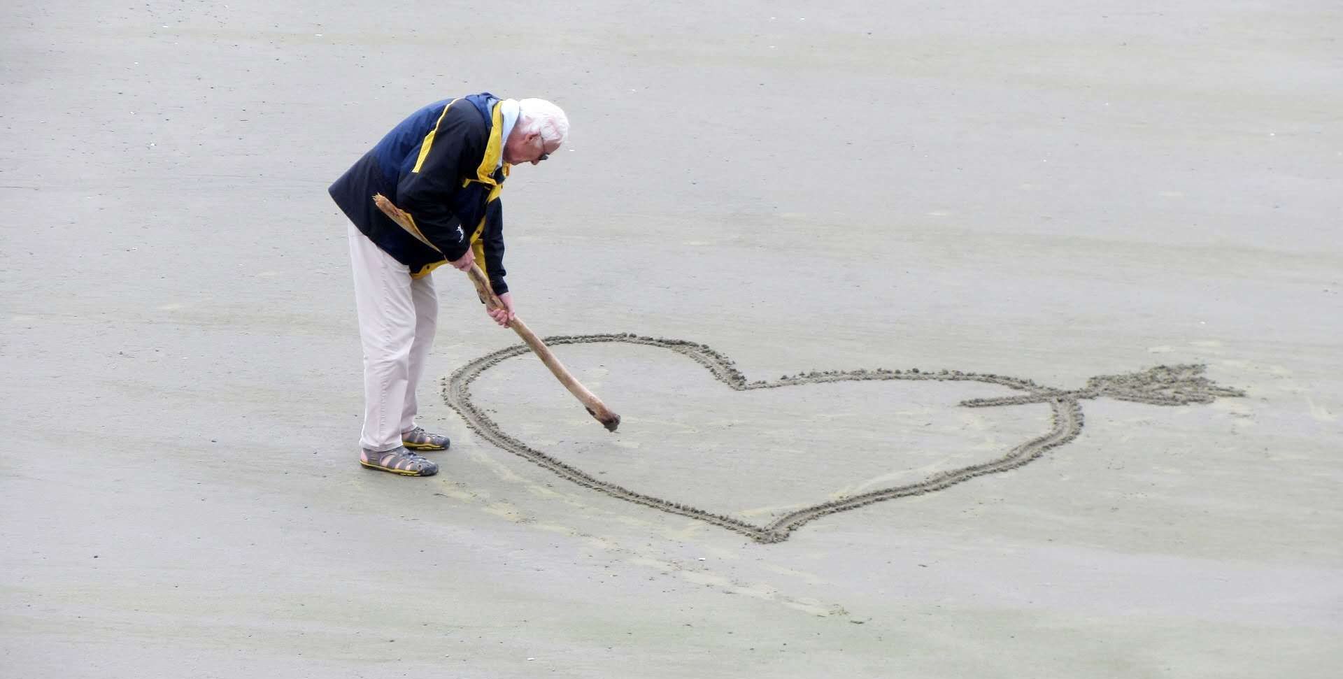 68岁男子带着行李相亲,女方直接留他在家住下:一眼我就相中你了休闲区蓝鸢梦想 - Www.slyday.coM 68岁男子带着行李相亲,女方直接留他在家住下:一眼我就相中你了休闲区蓝鸢梦想 - Www.slyday.coM