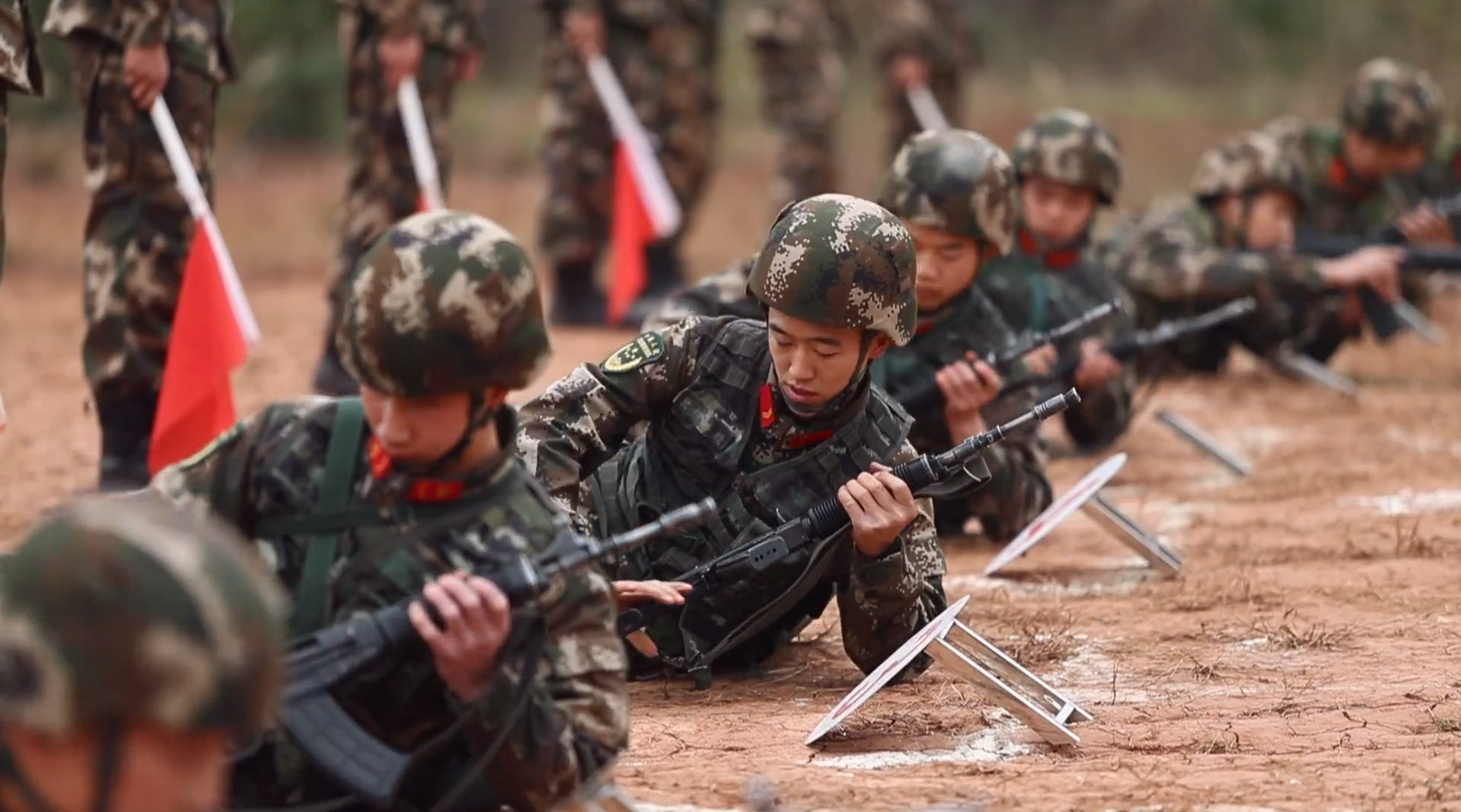 以赛促训直击武警南充支队执勤技能比武竞赛角逐激烈