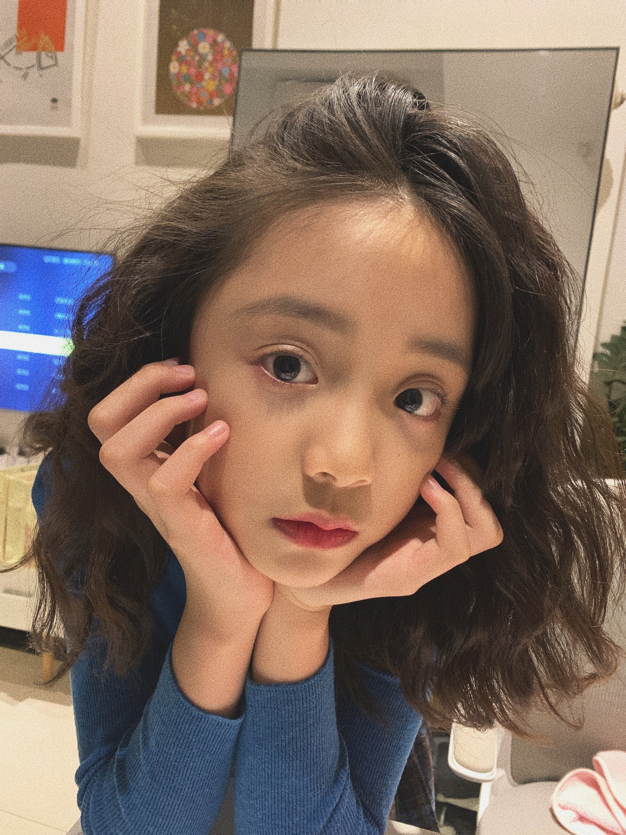 另外,除了长得好看,冯雪雅的父母还十分注重培养孩子的兴趣爱好.