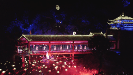 如果说真有神仙住的地方,那就是这样的吧!休闲区蓝鸢梦想 - Www.slyday.coM 如果说真有神仙住的地方,那就是这样的吧!休闲区蓝鸢梦想 - Www.slyday.coM