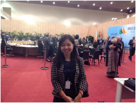 【华夏血脉 情暖中国】“90后”中国姑娘王伊立：讲好中国故事，构建中巴文化交流桥梁休闲区蓝鸢梦想 - Www.slyday.coM