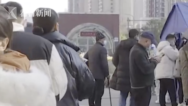 西安全市小区、单位实行封闭管理 记者现场直击休闲区蓝鸢梦想 - Www.slyday.coM