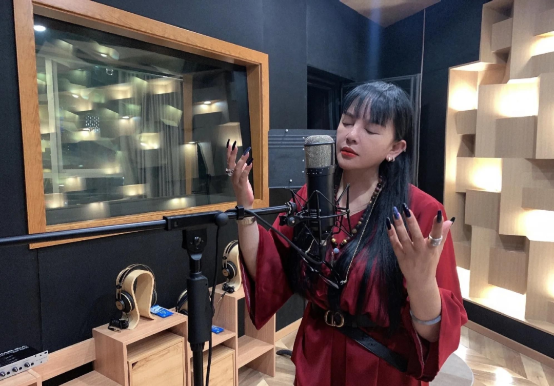 千百惠儿子跟妈妈说：“这个名字绝了！”休闲区蓝鸢梦想 - Www.slyday.coM