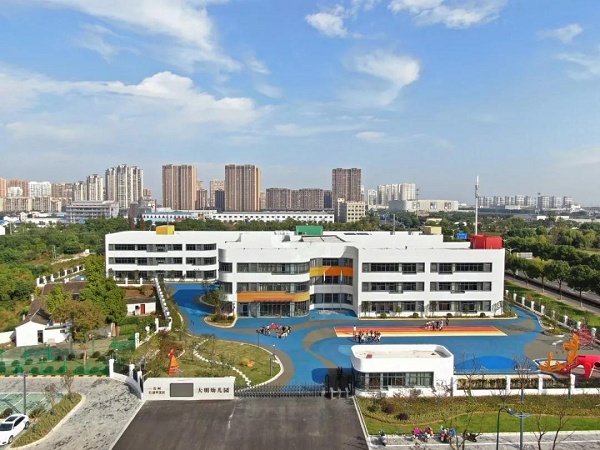 获人民日报点赞的这位老师姓白,工作于常州经开区东方明园幼儿园.