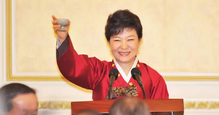 朴槿惠狱中突然公开书信，却没得到文在寅特赦，其实文在寅很害怕