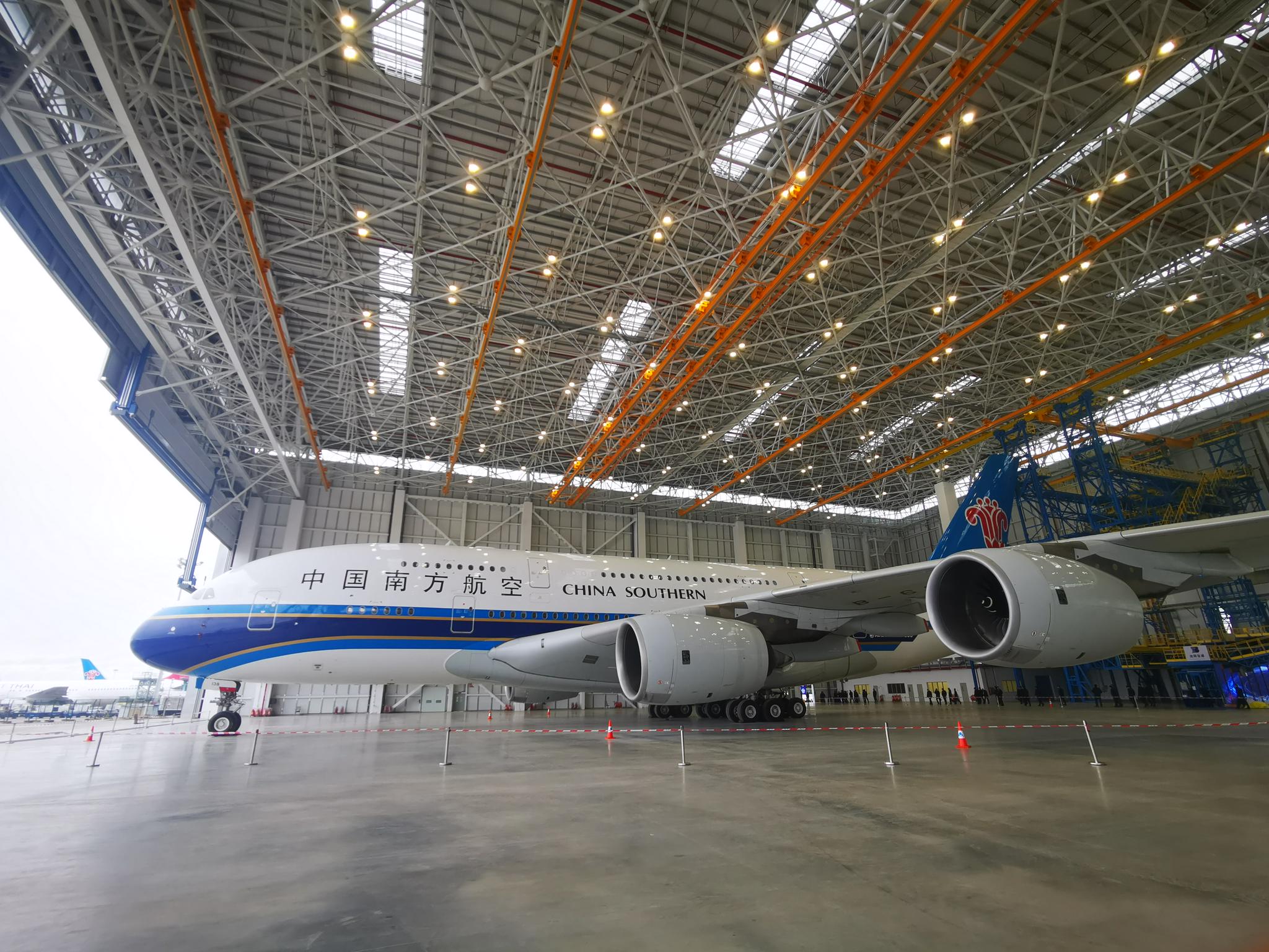 广州空港飞机维修机库群扩容 新增11条定检线|广州市|波音_新浪新闻