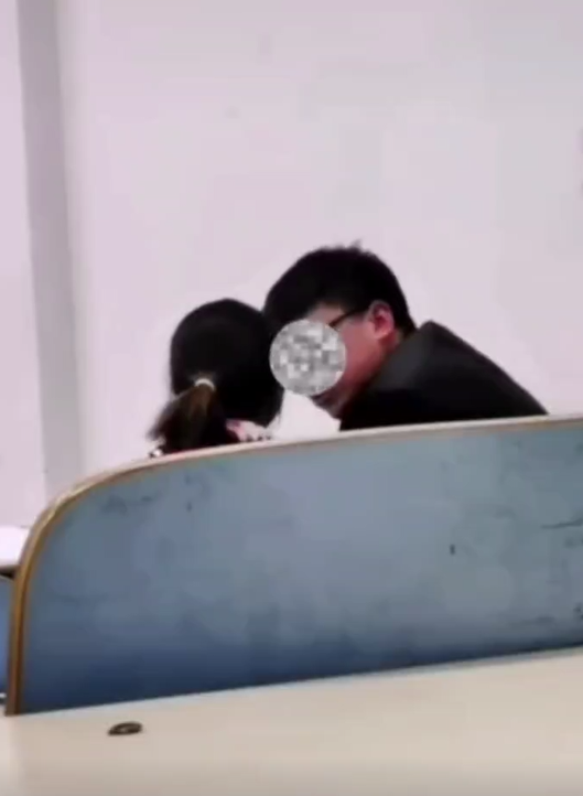 大连交大通报男生校园内掌掴女生：两人系情侣，将严肃处理休闲区蓝鸢梦想 - Www.slyday.coM