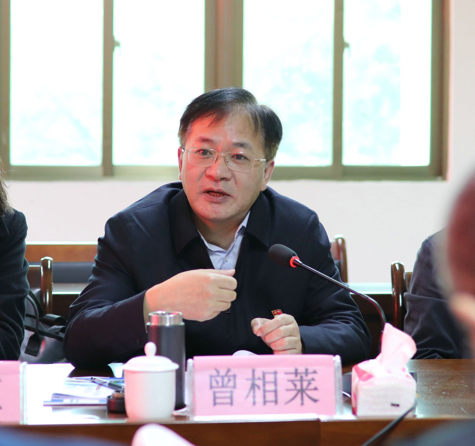 深圳市文化广电旅游体育局党组书记,局长曾相莱强调,国家乡村振兴战略