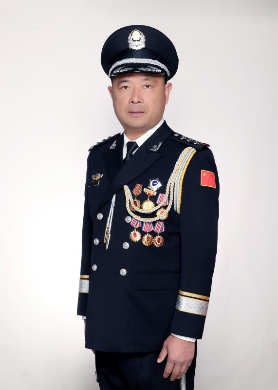 艾滋病毒贩被执行死刑前，为什么要求见这个警察？休闲区蓝鸢梦想 - Www.slyday.coM