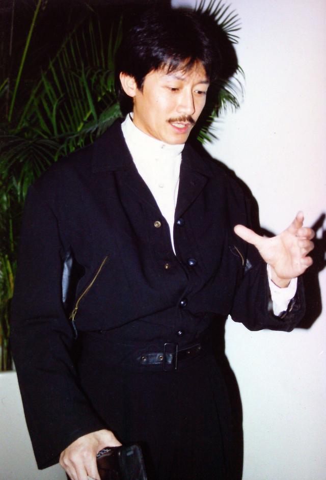 电影全才陈勋奇和妻子相爱一生女儿去世他有泪有痛