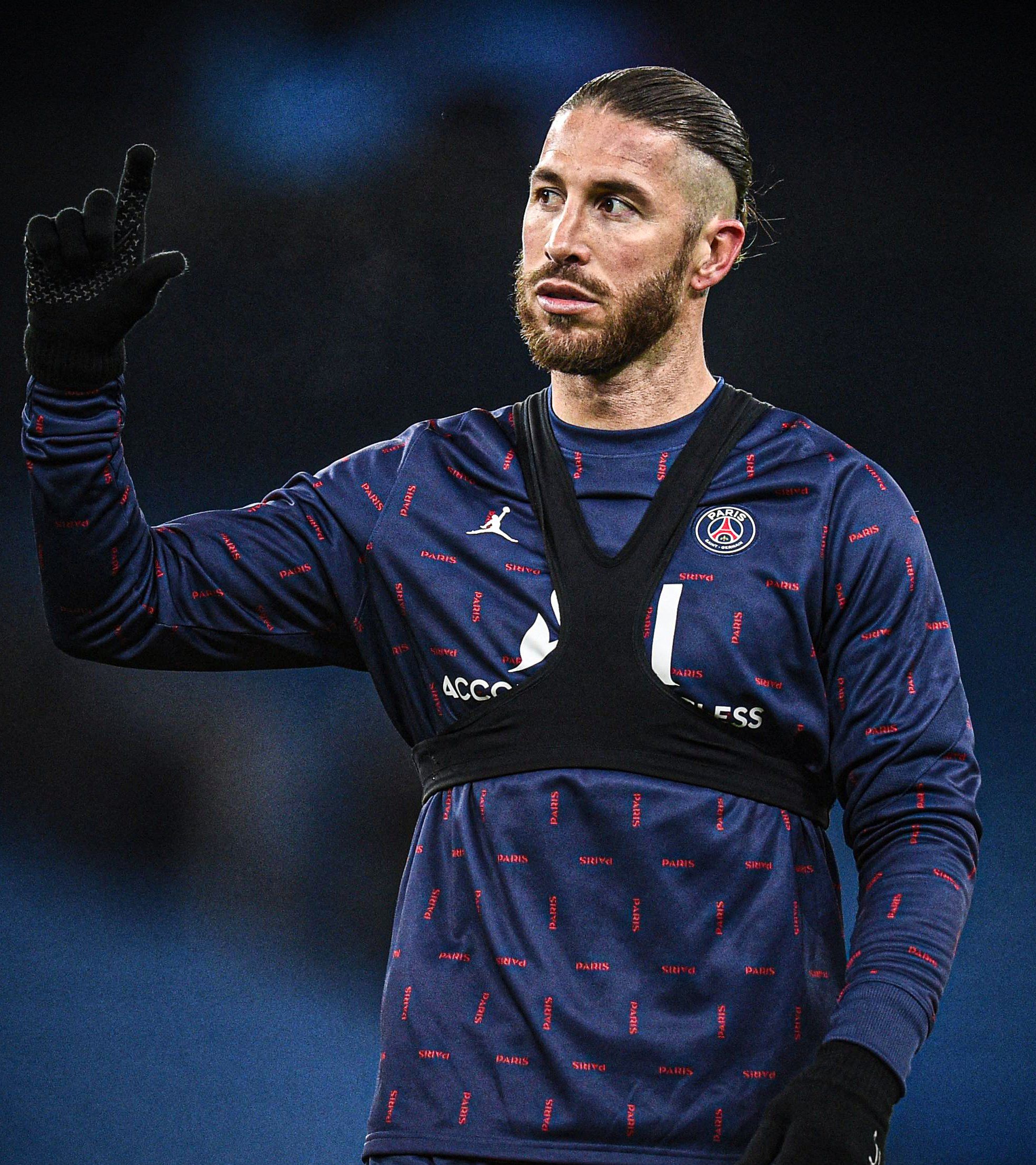 拉莫斯5分钟连吃两黄被罚下,法甲2场1红 生涯第28红|洛里昂|拉莫斯