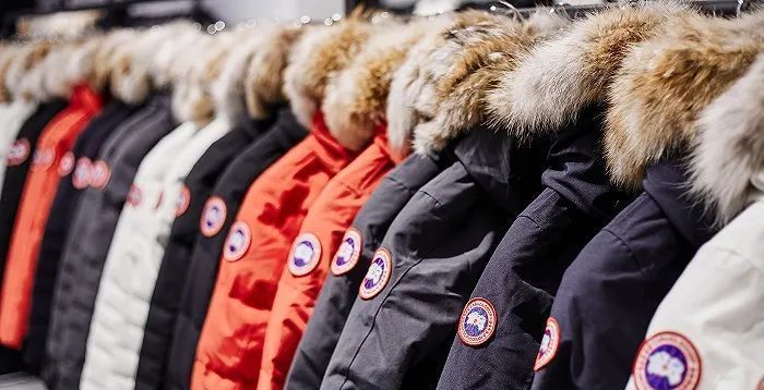 为什么当代00后，宁愿跟风穿“假大鹅”羽绒服，也不爱波司登？休闲区蓝鸢梦想 - Www.slyday.coM