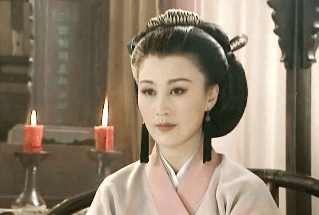 如今刘冬已久不拍戏,62岁的她早已回归生活,偶尔晒出的出游照仍可窥见