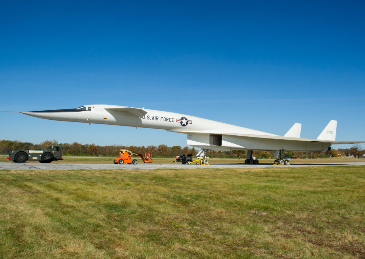 美国xb70轰炸机速度打破记录且拥有高昂造价